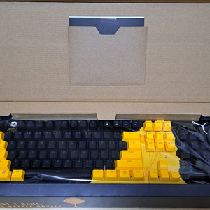 레이저 헌츠맨v2 리니어 풀배열 배틀그라운드 콜라보 에디션