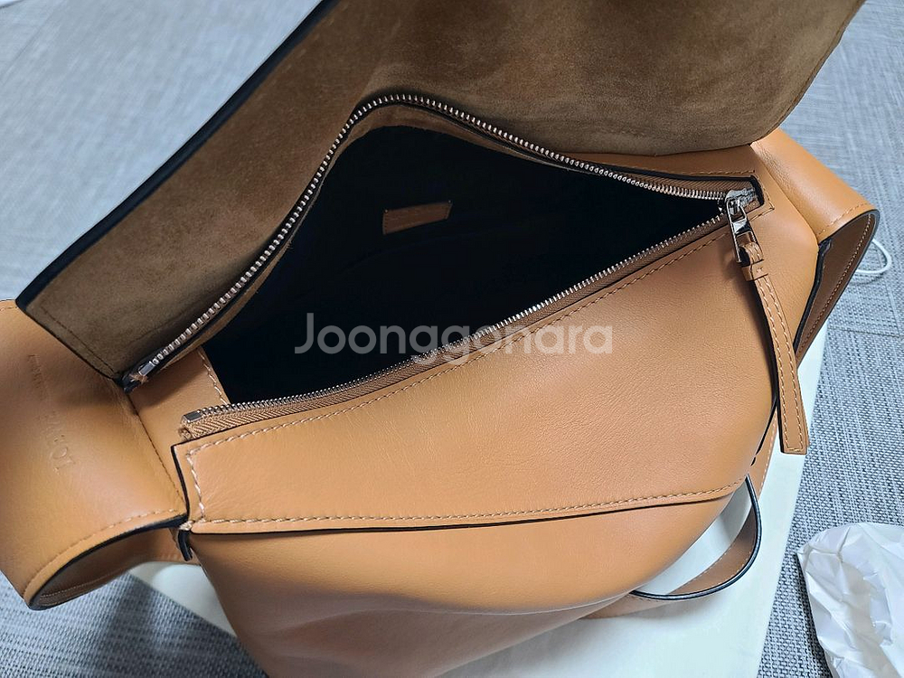 로에베 퍼즐 호보백 라지 나파가죽 크로스백 숄더백--7