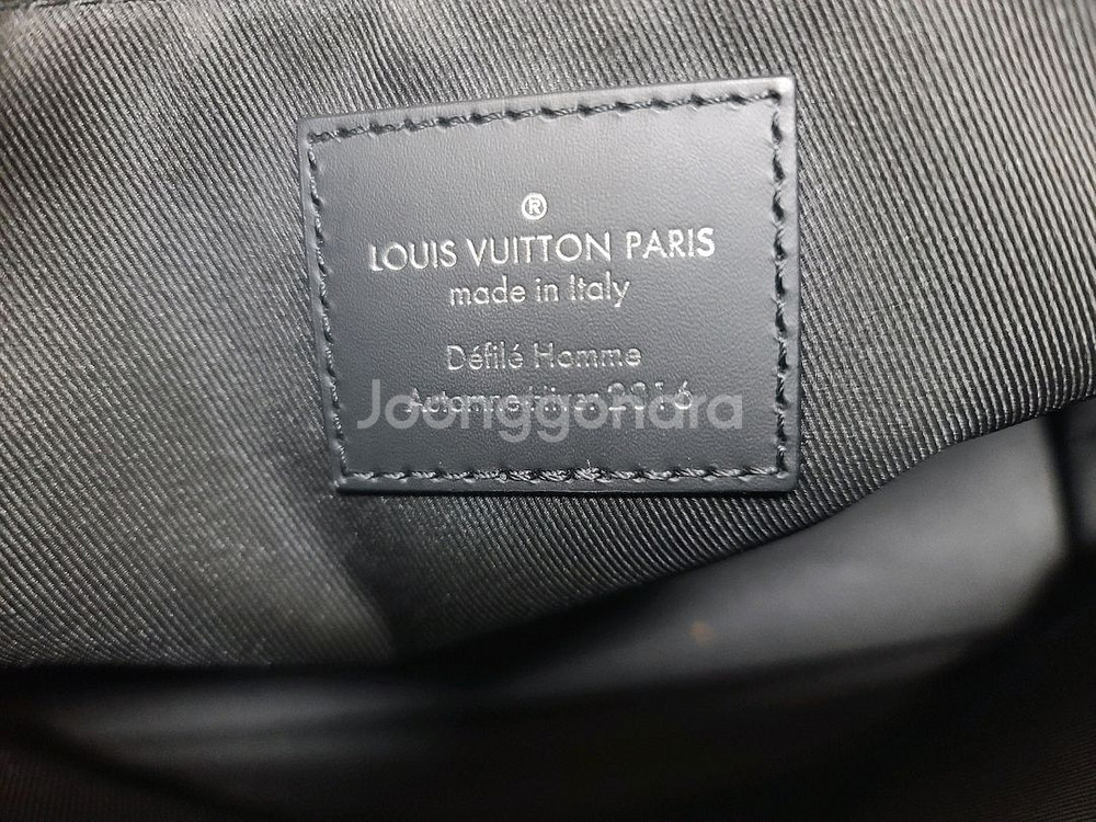 루이비통 보야제 메신저백 pm 크로스백 바디백 바이커백--5