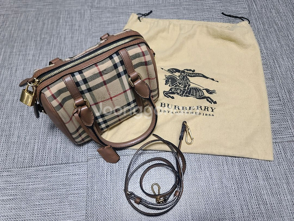 버버리 스몰 토트백 볼링백 크로스백--0