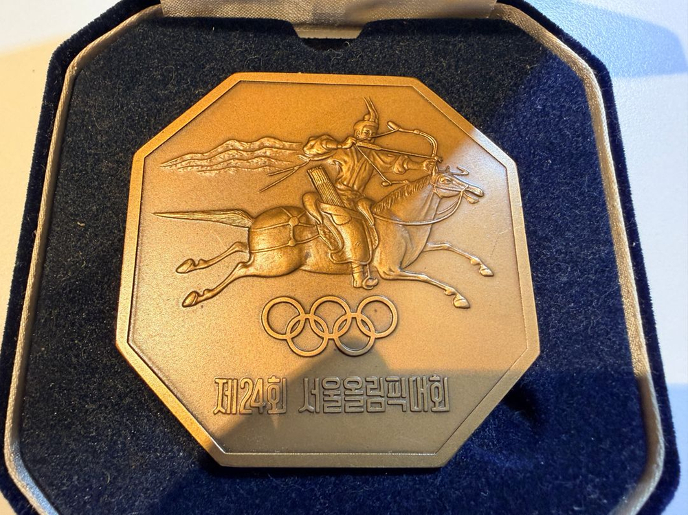 88 서울올림픽 기념패 팔각 동패 이미지