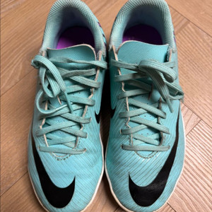 나이키 키즈 축구화 200