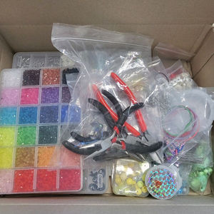 비즈 공예 재료 한박스