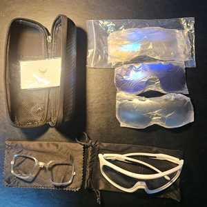 톰디어 변색 렌즈 자전거 선글라스 고스트고글 TG-1 미사용