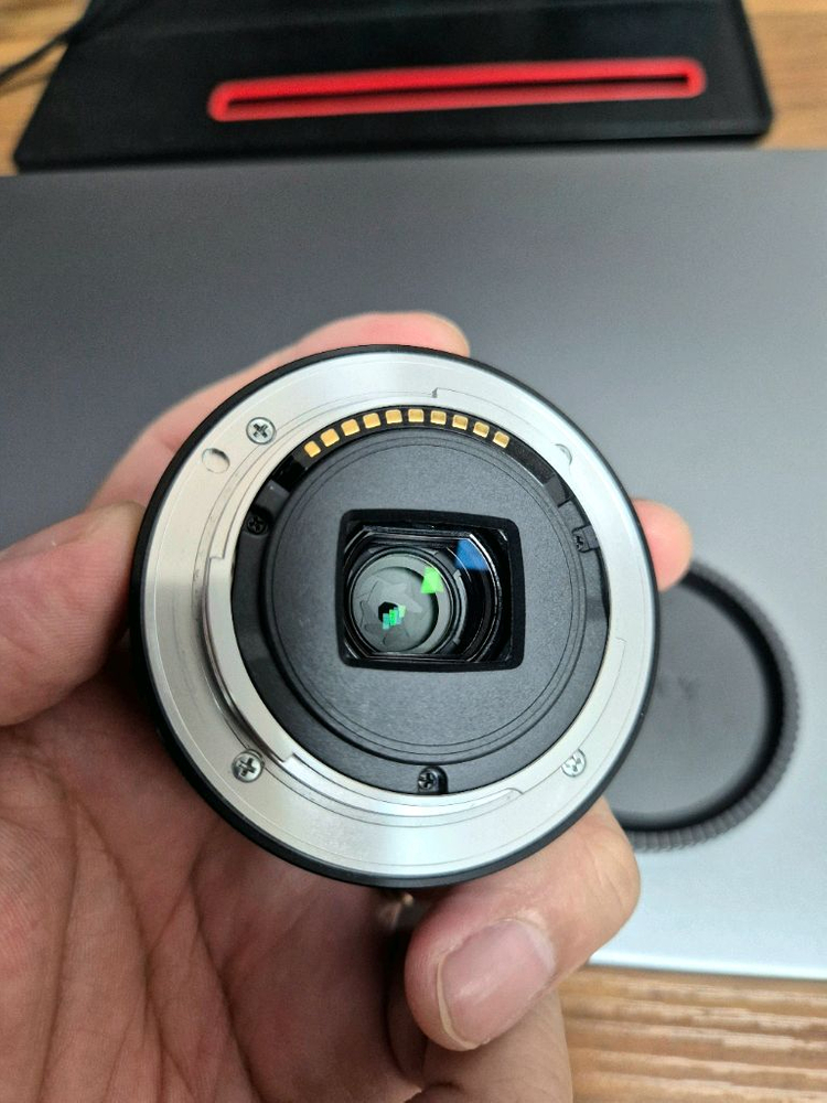 sony 20mm F2.8 렌즈--1