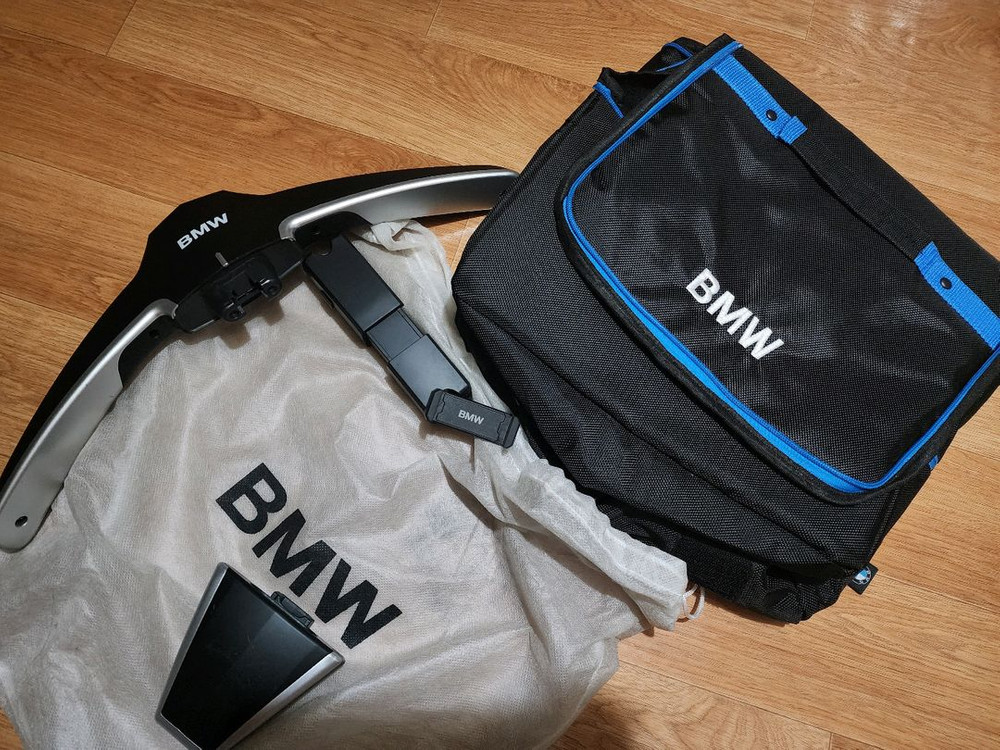 BMW 차량용 옷걸이 수납가방--2