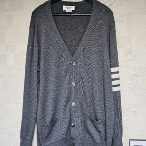 톰브라운 가디건 105사이즈