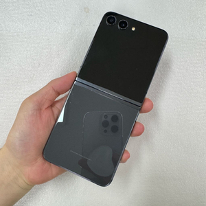 상태SS급 갤럭시Z플립5 256기가 블랙 공기계 중고폰 서브폰 업무폰 효도폰 택배퀵가능