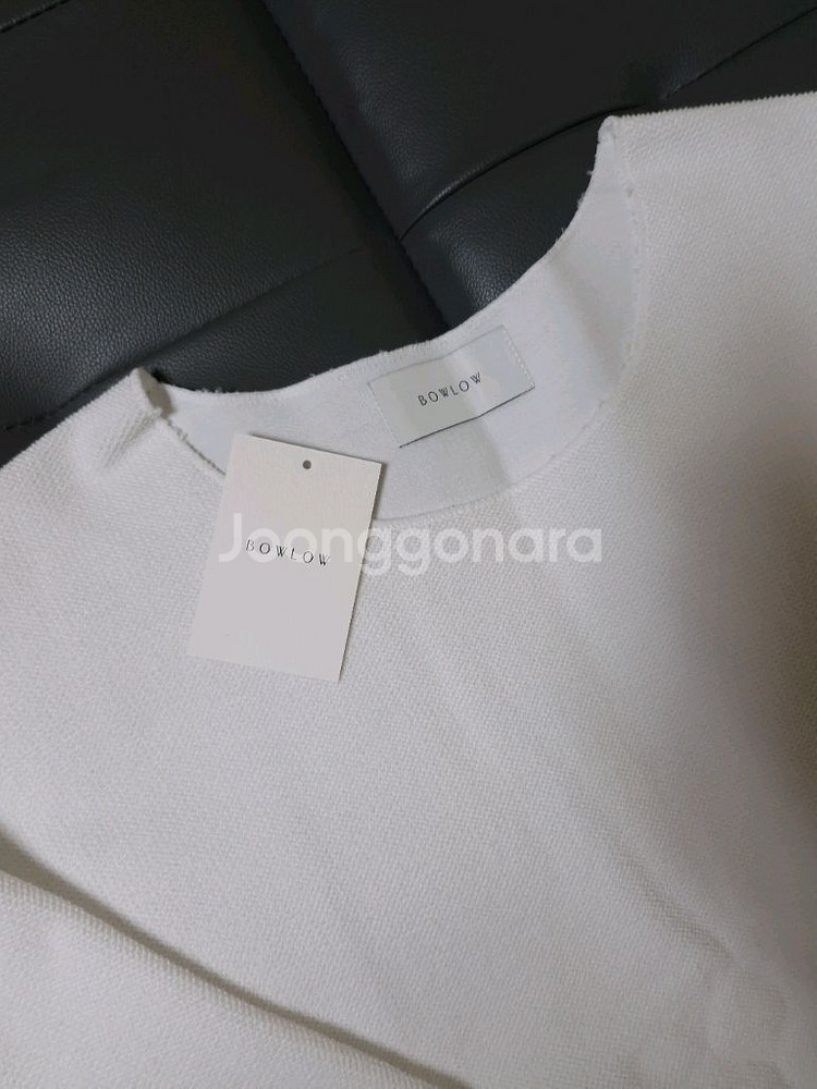 무신사 바우로 보트넥 베이직 니트티 [아이보리] M사이즈 새제품--1