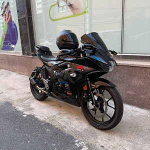 스즈키gsx-r125 이미지