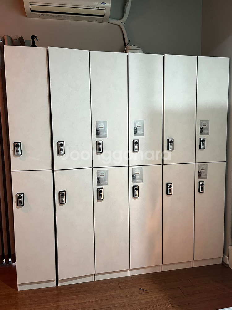 비밀번호 잠금장치 가능 + 화이트 2단 사물함 8개 (총 16칸)--0
