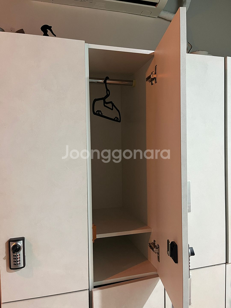 비밀번호 잠금장치 가능 + 화이트 2단 사물함 8개 (총 16칸)--1