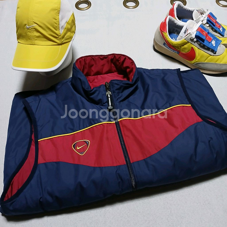 NIKE 나이키 양면 퀄팅 패딩 조끼 베스트 자켓 빈티지 구제--0
