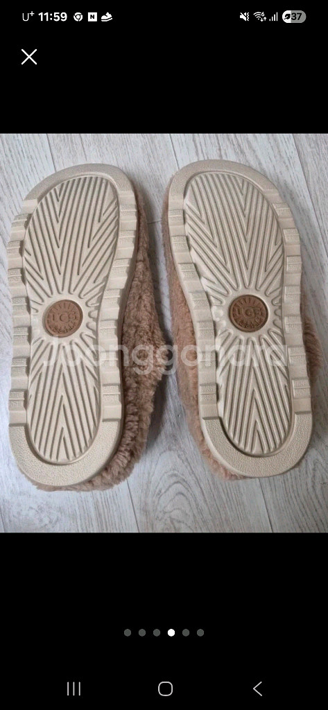 정품 어그UGG 퍼슬리퍼 250--4