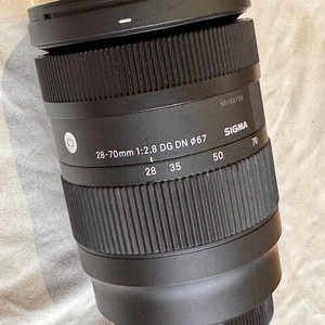 시그마 28-70mm F2.8 DG DN L마운트