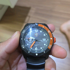 루미녹스 베어그릴스 시계팝니다.