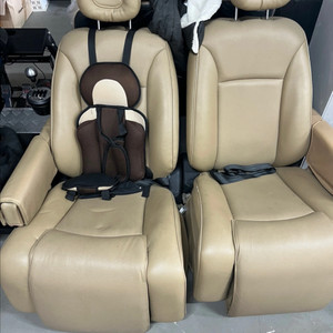 유일 자전거캐리어 블랙박스 하이패스 타프 가로바 공기청정기 리무진 의전 시트 스타렉스에 장착했음 타차량 기존레일