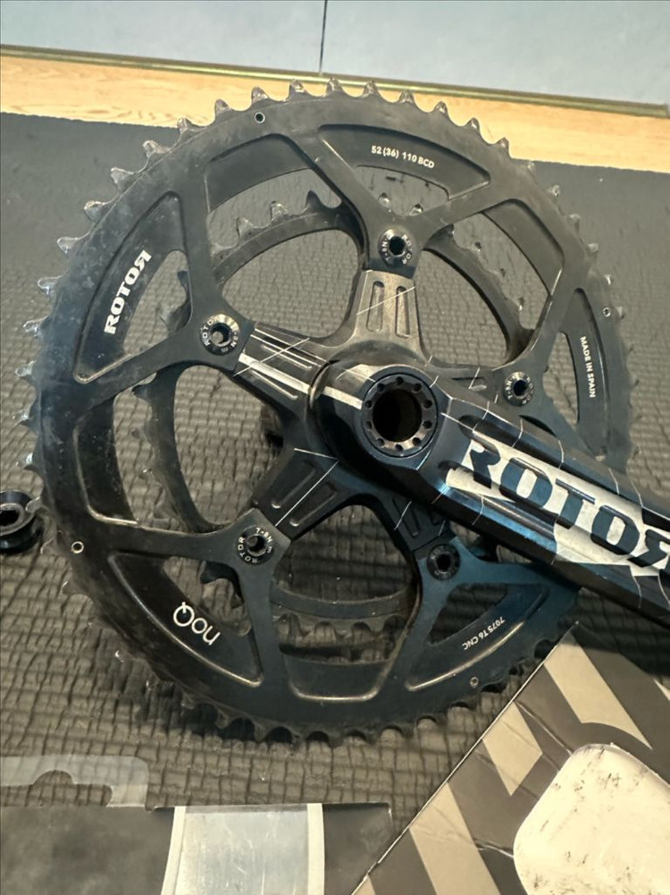 로터 3d 24 엑슬 52-36노큐/큐링세트판매합니다.케이던스센서포함--3