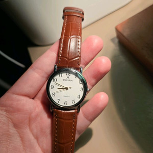 [PARTNER] 클래식 브라운 여성용 시계