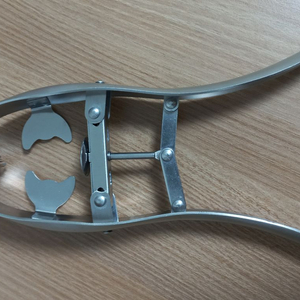 계란 달걀 깨는 기계