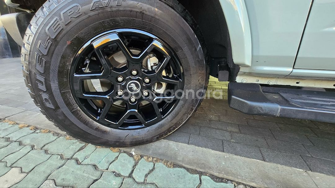 브롱코 18인치 순정 도색 휠타이어 세트 (5짝)--1