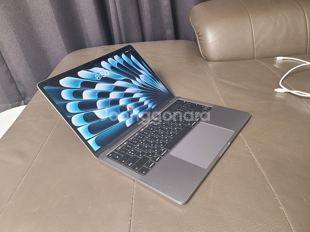 맥북 프로 13인치 2021년구입 ram16 ssd1tb 원가269만원--3