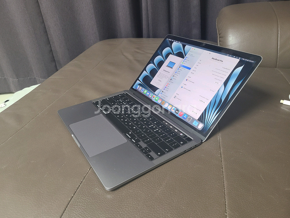 맥북 프로 13인치 2021년구입 ram16 ssd1tb 원가269만원--5