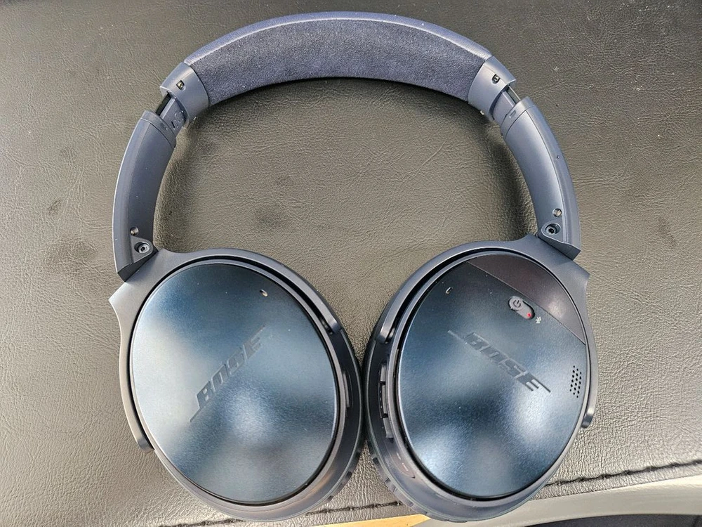 boss qc35 2세대 트리플 미드나잇 이미지