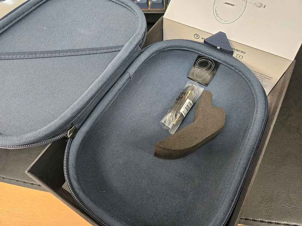 boss qc35 2세대 트리플 미드나잇 이미지