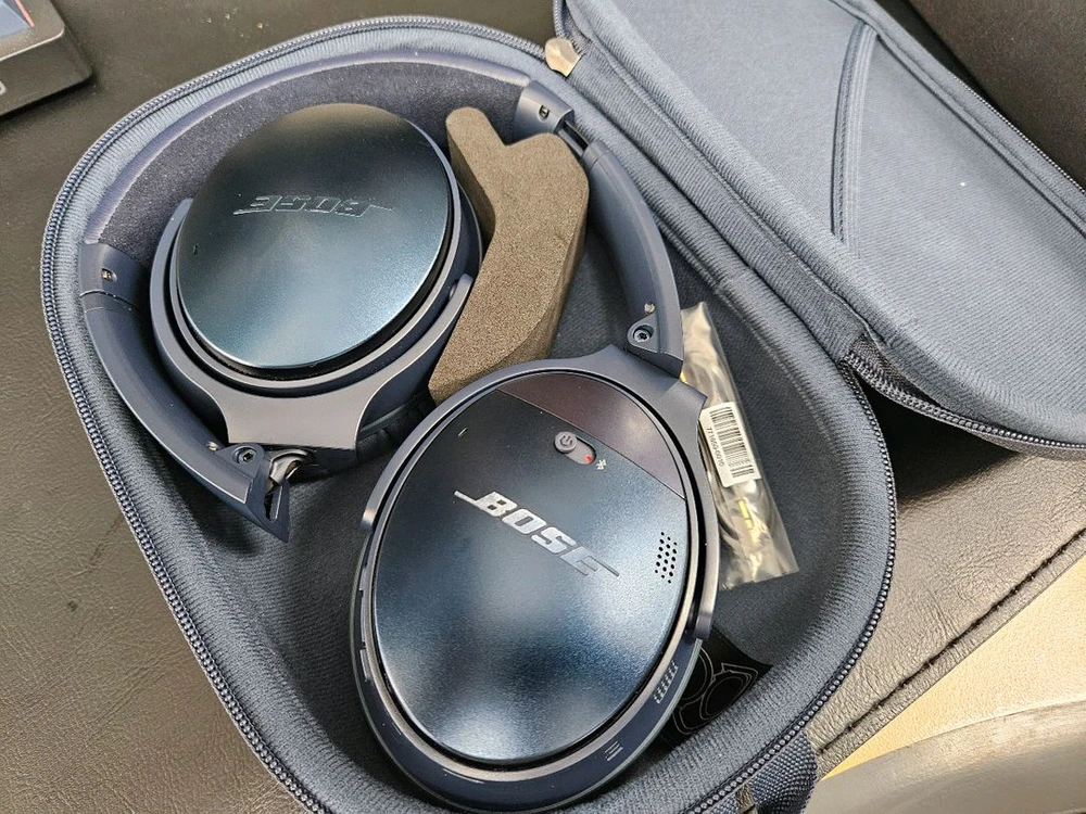 boss qc35 2세대 트리플 미드나잇 이미지