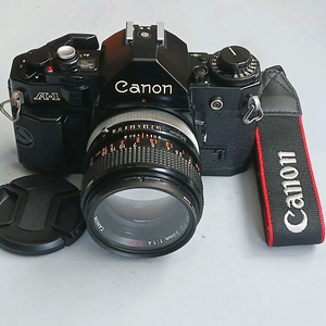 A-1 필름카메라 + 50mm f/1.4 렌즈 세트