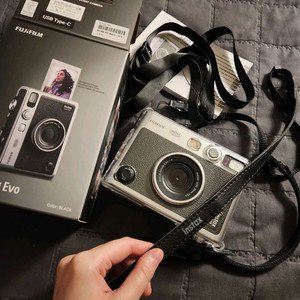 인스턴트 카메라