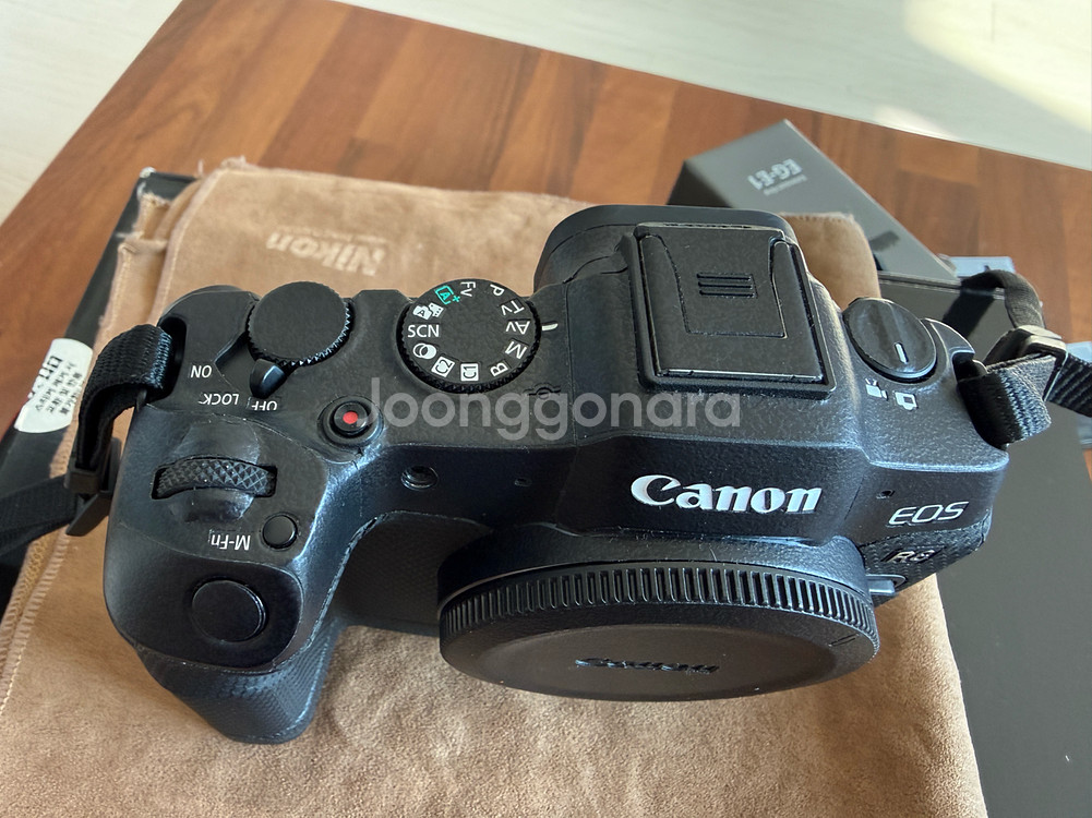 캐논 EOS R8 미러리스 카메라--1