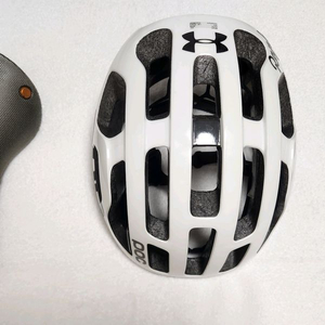 브롬톤 안장, 자전거 헬멧, 자전거 용품 팝니다