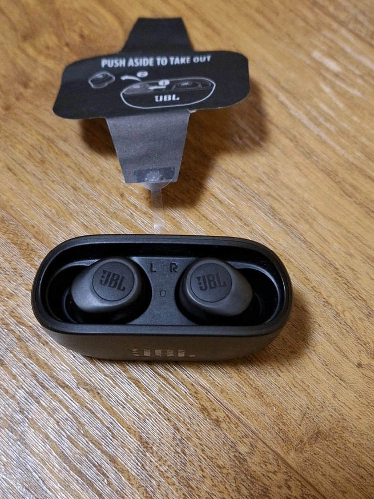 JBL WAVE 100 tws 블랙 이미지