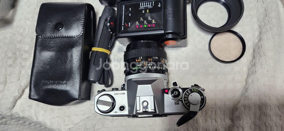 캐논AE-1(A급), 캐논렌즈 50/1:1.4 S.S.C, 후레쉬, 케이스.--7
