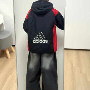 아디다스 빅로고 누빔안감 바람막이 점퍼