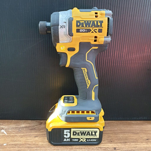 디월트 충전 임팩 드라이버 DCF860 배터리포함