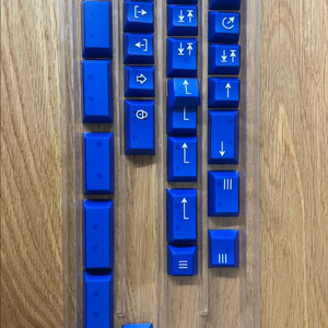 PBTfans Klein Blue 40s kit 키캡 이미지