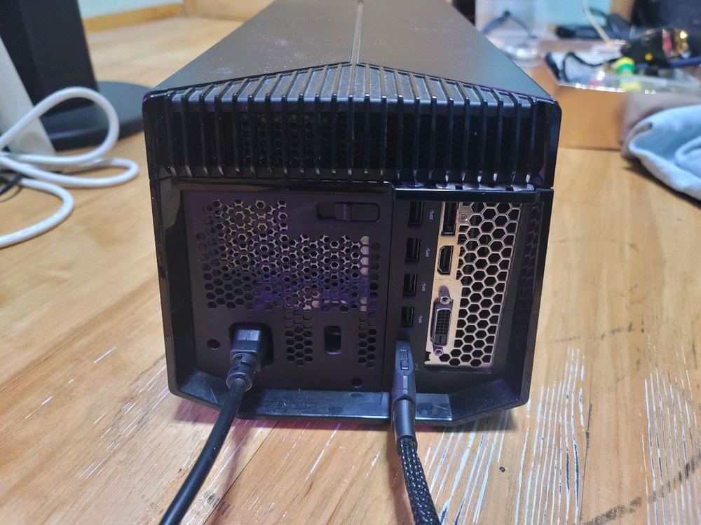 Alienware 15 R2 노트북, 그래픽 증폭기, RTX 2060super 세트 이미지