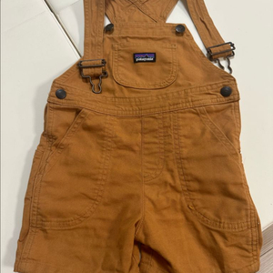 파타고니아 멜빵 바지 2T 이미지