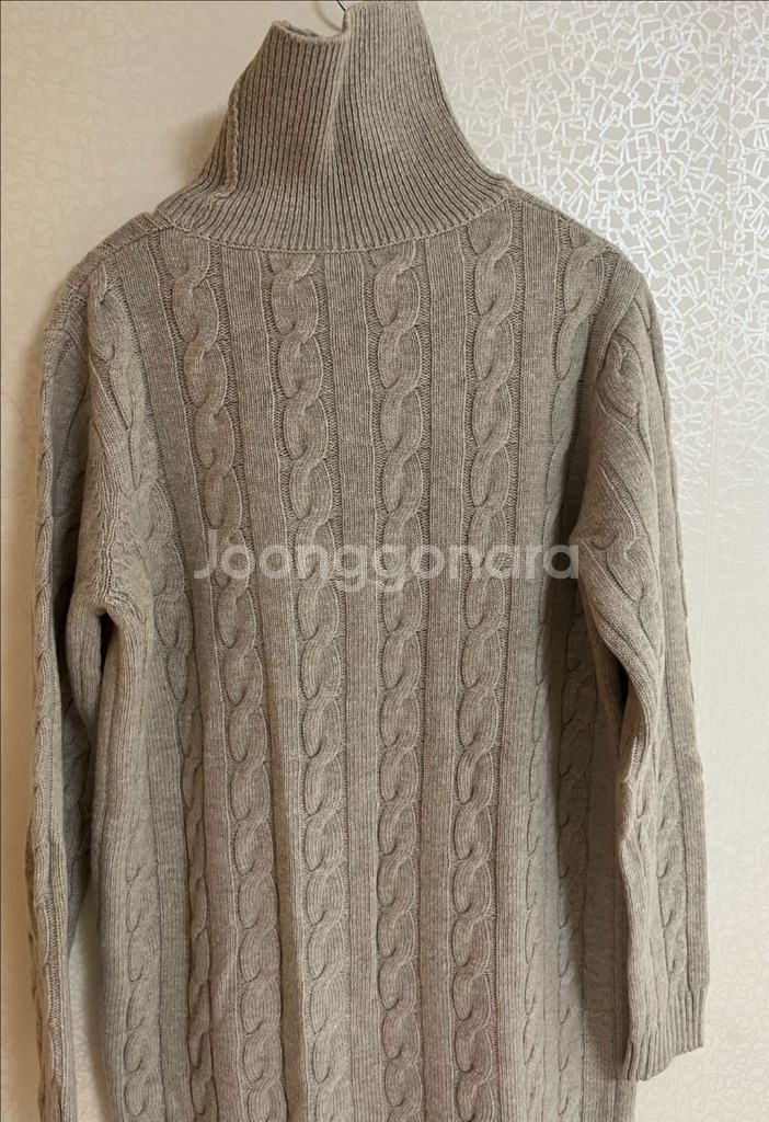 하우스제이 케이블 니트 터틀넥 스웨터--7