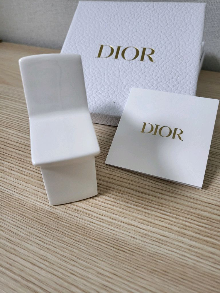 정품) 디올 석고 방향제 (코스매틱)--2