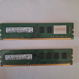 램 DDR3 4GB 10600 2개