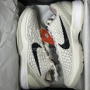 코비6 290 300 세일 토탈오렌지 판매 새상품