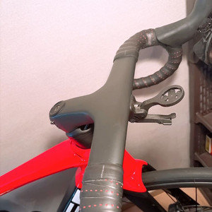 트렉 에몬다sl6프로 및 부속품등