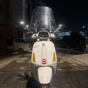 베스파 스프린트125 22년식