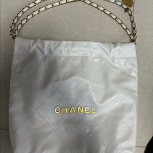 샤넬 22백 화이트