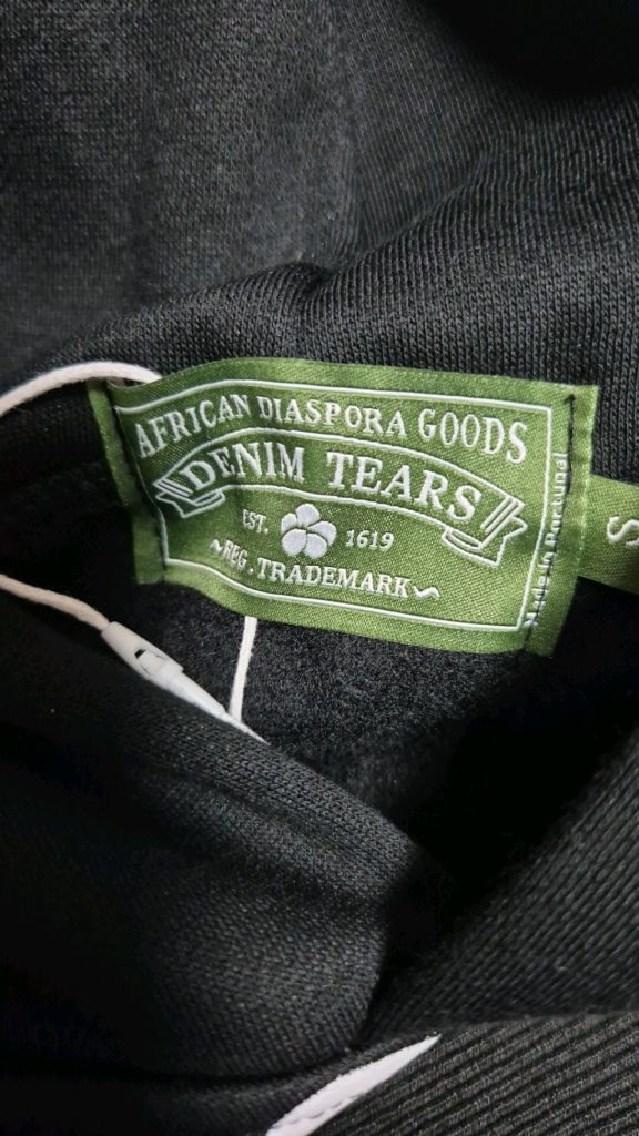 데님티어스 후드티 이미지