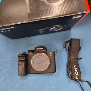 소니a7r2. 2천컷 바디판매합니다